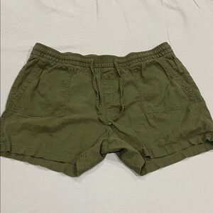 Old Navy XL Linen Pull on Shorts, Olive Green